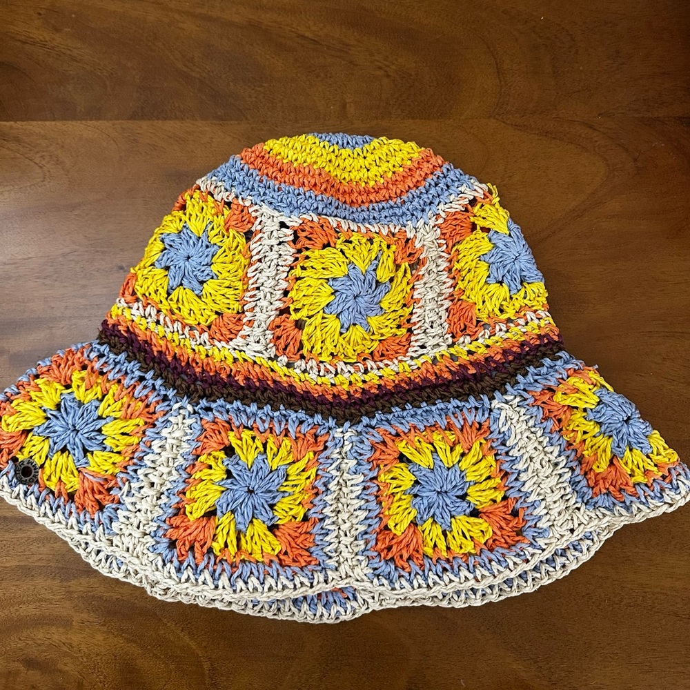 Peter Grimm straw bucket hat
